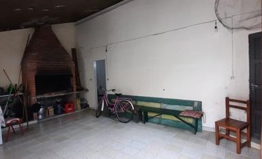 Casa en venta - 4 Dormitorios 3 Baños - Cochera - 292Mts2 - Mar del Tuyú