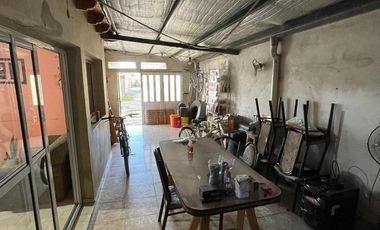 Departamento en venta - 2 Dormitorios 1 Baño - 25 De Mayo