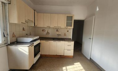 Departamento a 50 metros de Sabattini