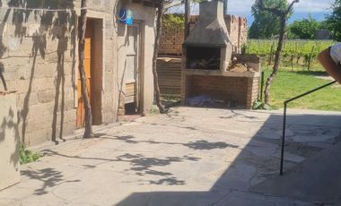 Casa en venta - 3 Dormitorios 1 Baño - 850Mts2 - Tupungato