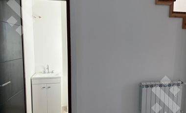 En Venta, Duplex de 2 Dormitorios, Bº La Casona II, Plottier