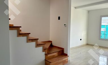 En Venta, Duplex de 2 Dormitorios, Bº La Casona II, Plottier