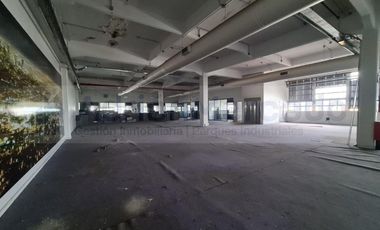 ALQUILER Galpón   Oficinas con 10200 m2 cub en 5 plantas  Valentin Alsina