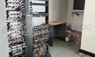 ALQUILER Galpón   Oficinas con 10200 m2 cub en 5 plantas  Valentin Alsina