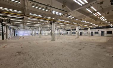 ALQUILER Galpón   Oficinas con 10200 m2 cub en 5 plantas  Valentin Alsina