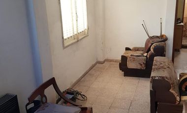 PH en venta - 2 Dormitorios 1 Baño - 154Mts2 - Lomas de Zamora