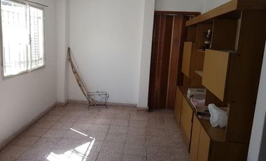 PH en venta - 2 Dormitorios 1 Baño - 154Mts2 - Lomas de Zamora