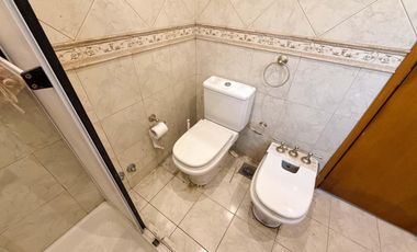 Casa en venta - 4 Dormitorios 2 Baños - Gorina