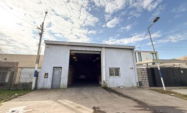 Casa en venta - 4 Dormitorios 2 Baños - Gorina