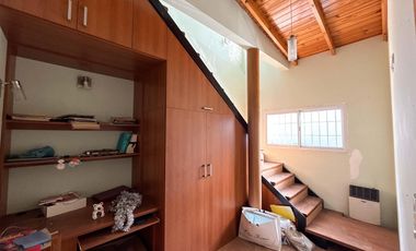 Casa en venta - 4 Dormitorios 2 Baños - Gorina