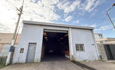 Casa en venta - 4 Dormitorios 2 Baños - Gorina