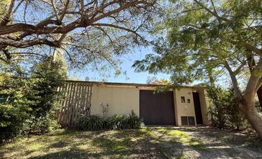 Casa en venta - 2 Dormitorios 1 Baño - City Bell