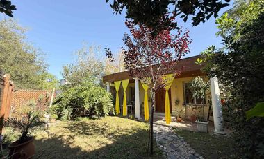 Casa en venta - 2 Dormitorios 1 Baño - City Bell