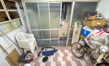 Venta Departamento Belgrano Tres Ambientes Patio Parrilla Planta Baja