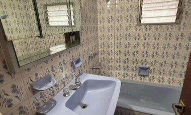 PH con gran jardín, pileta. Olivos