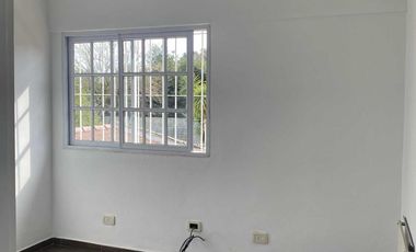 Casa en venta - 3 Dormitorios 2 Baños - Pablo Nogues