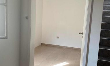 Casa en venta - 3 Dormitorios 2 Baños - Pablo Nogues