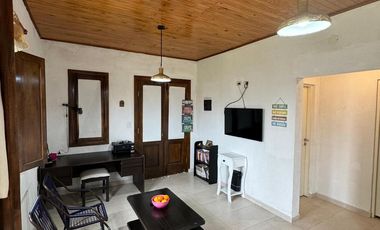 Casa en venta - 2 Dormitorios 1 Baño - Cañuelas