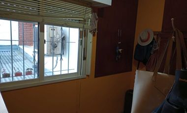 Casa en venta - 4 Dormitorios 2 Baños - Cochera - 359Mts2 - Villa Elvira