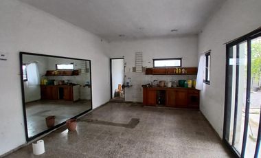 Casa en alquiler en La Plata - Dacal Bienes Raíces