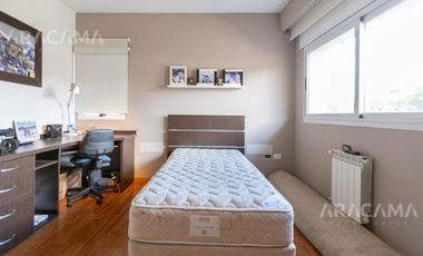 Casa en venta de 7 ambientes - Monte Grande