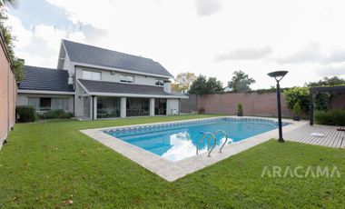 Casa en venta de 7 ambientes - Monte Grande