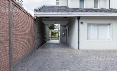 Casa en venta de 7 ambientes - Monte Grande