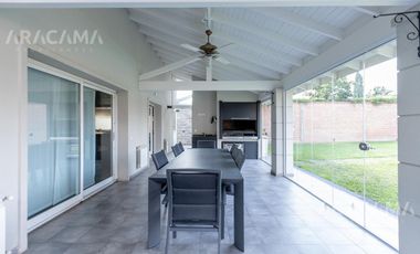 Casa en venta de 7 ambientes - Monte Grande