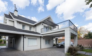 Casa en venta de 7 ambientes - Monte Grande