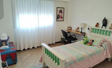 Departamento en venta - 4 Dormitorios 4 Baños - Mar del Plata
