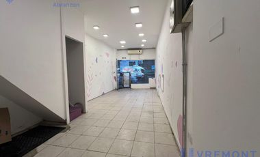 Perón al 4200 Local comercial en alquiler cercania Hospital Italiano Almagro