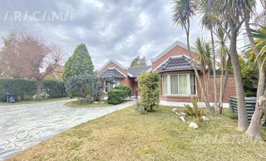 CASA en VENTA en Echeverria del Lago - Canning