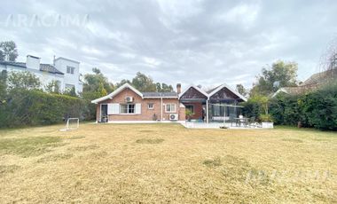 CASA en VENTA en Echeverria del Lago - Canning