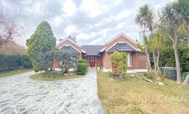 CASA en VENTA en Echeverria del Lago - Canning