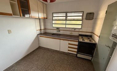 Departamento en Barrio Autopista excelente estado