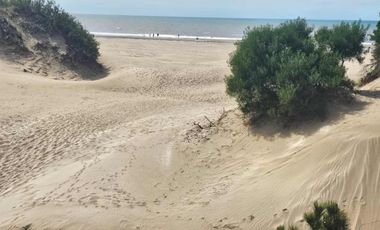 Departamento en venta - 4 Dormitorios 3 Baños - San Clemente