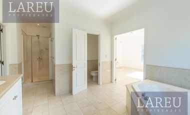 Casa en Venta - La Lomada De Pilar