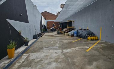 Garage Cochera en Paternal