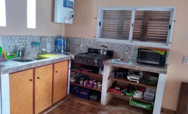 Casa en venta - 2 Dormitorios 1 Baño - Las Toninas