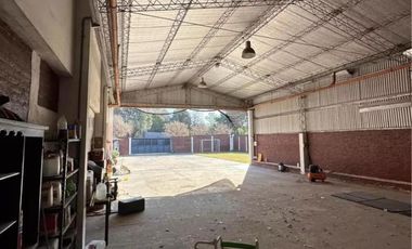 Casa en venta - 4 Dormitorios 4 Baños - 2.570Mts2 - La Reja