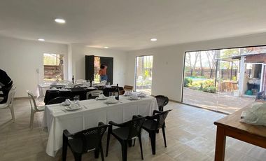 Casa en venta - 1 Dormitorio 3 Baños - 960Mts2 - Florencio Varela, Bosques