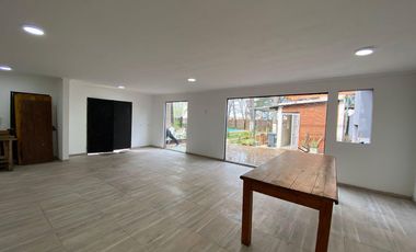 Casa en venta - 1 Dormitorio 3 Baños - 960Mts2 - Florencio Varela, Bosques