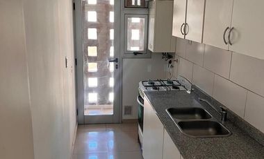 Departamento de 1 dormitorio y Cochera en Torres H