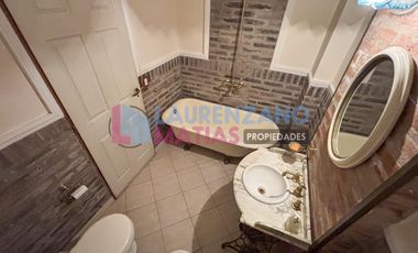 CASA 6 AMBIENTES, C/ COCHERA, DEPENDENCIA, TERRAZA Y PLAYROOM - AGRONOMIA