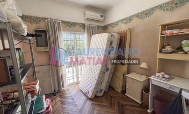 CASA 6 AMBIENTES, C/ COCHERA, DEPENDENCIA, TERRAZA Y PLAYROOM - AGRONOMIA