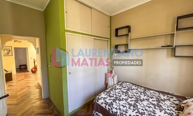 CASA 6 AMBIENTES, C/ COCHERA, DEPENDENCIA, TERRAZA Y PLAYROOM - AGRONOMIA