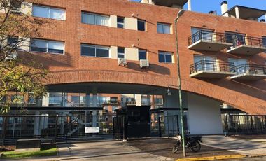 Cochera en venta - 12Mts2 - San Isidro