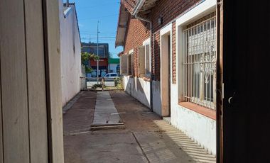 Casa en venta - 2 Dormitorios 1 Baño - Cochera - 450Mts2 - Mar del Plata