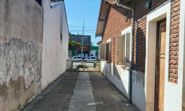 Casa en venta - 2 Dormitorios 1 Baño - Cochera - 450Mts2 - Mar del Plata
