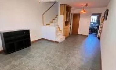 Dúplex en venta - 3 Dormitorios 2 Baños - Burzaco